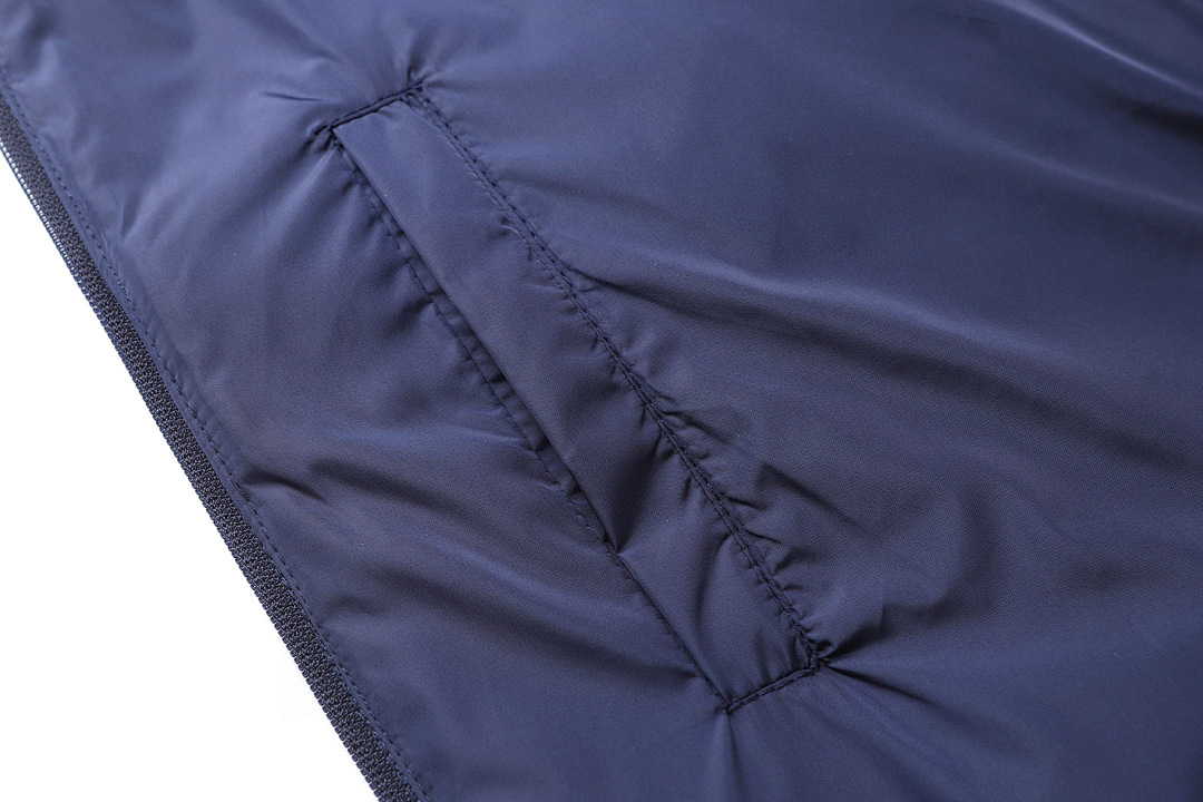 Prada 525368-51L - Image 9