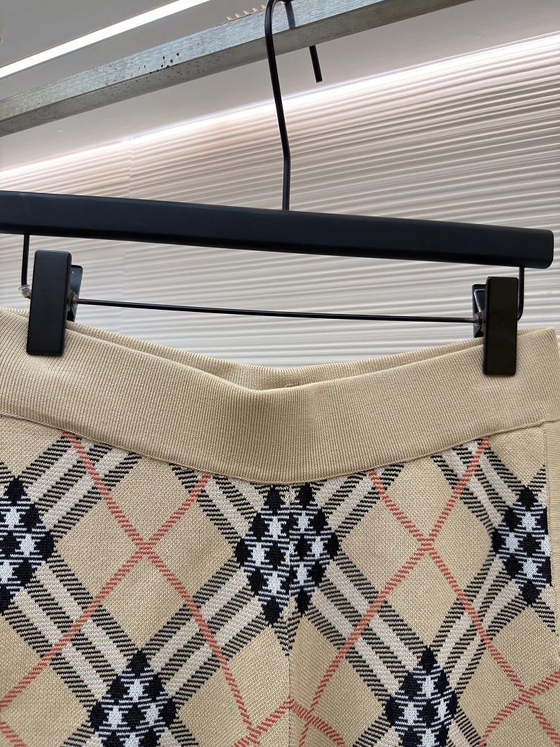 Burberry 3054-17L - Image 4