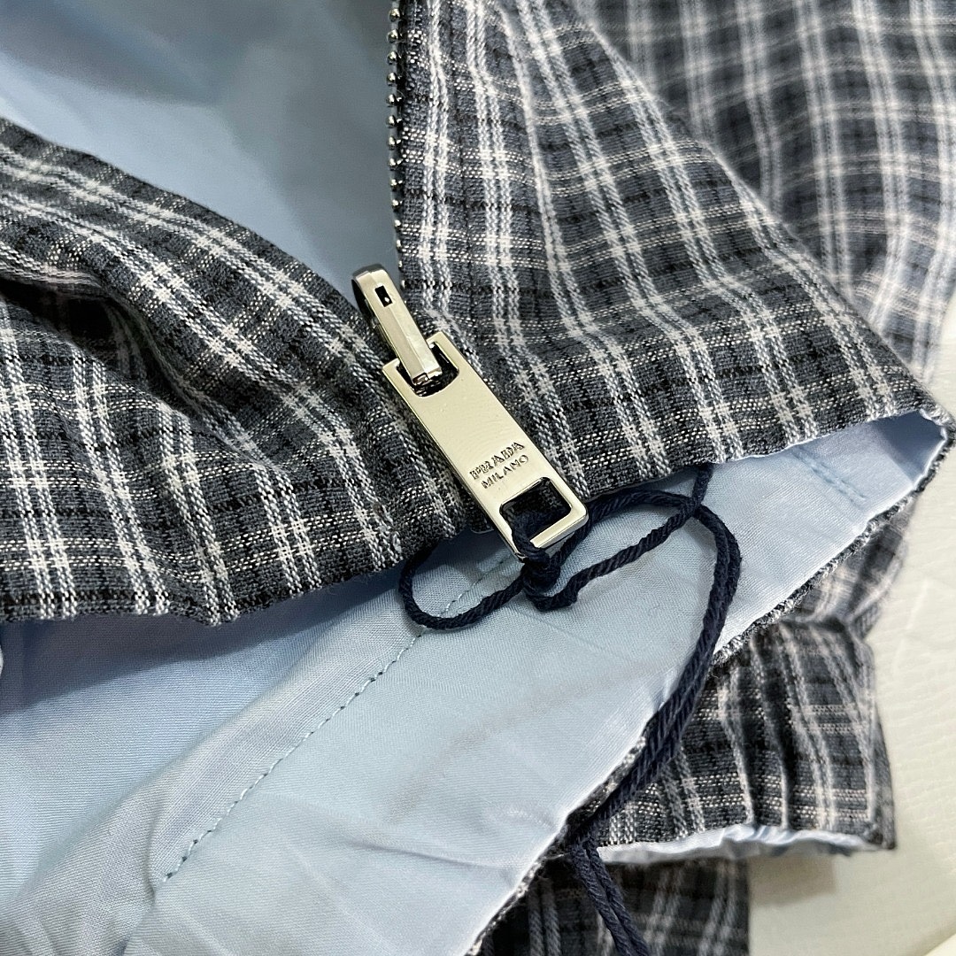 Prada 6825-60L - Image 12