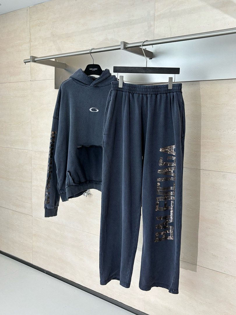 Balenciaga 625395-60L - Image 10