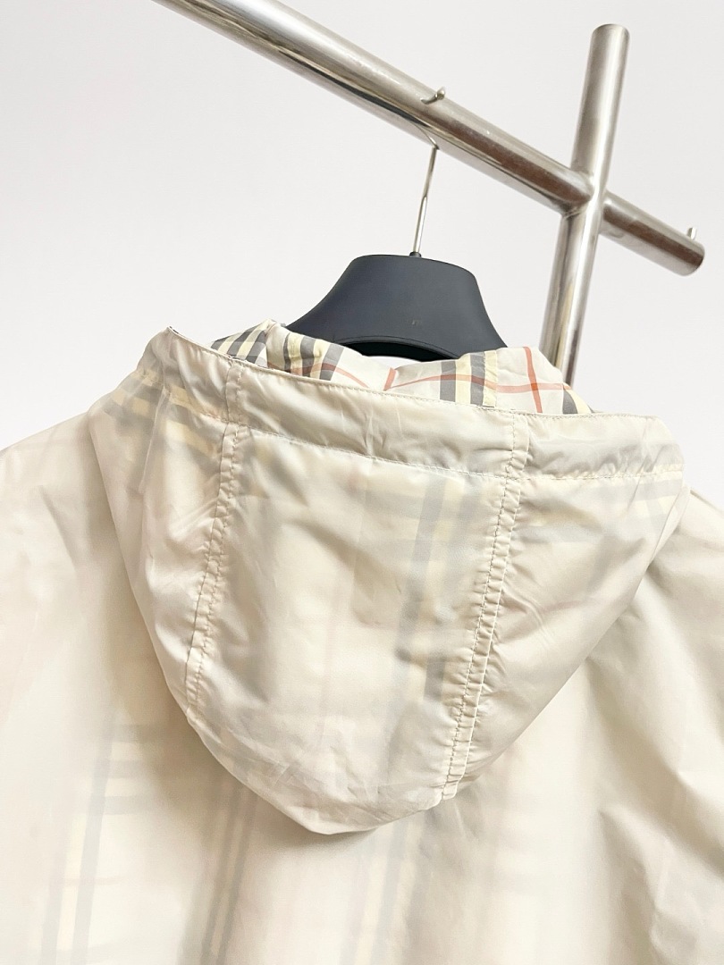 Burberry 6403-61L - Image 9