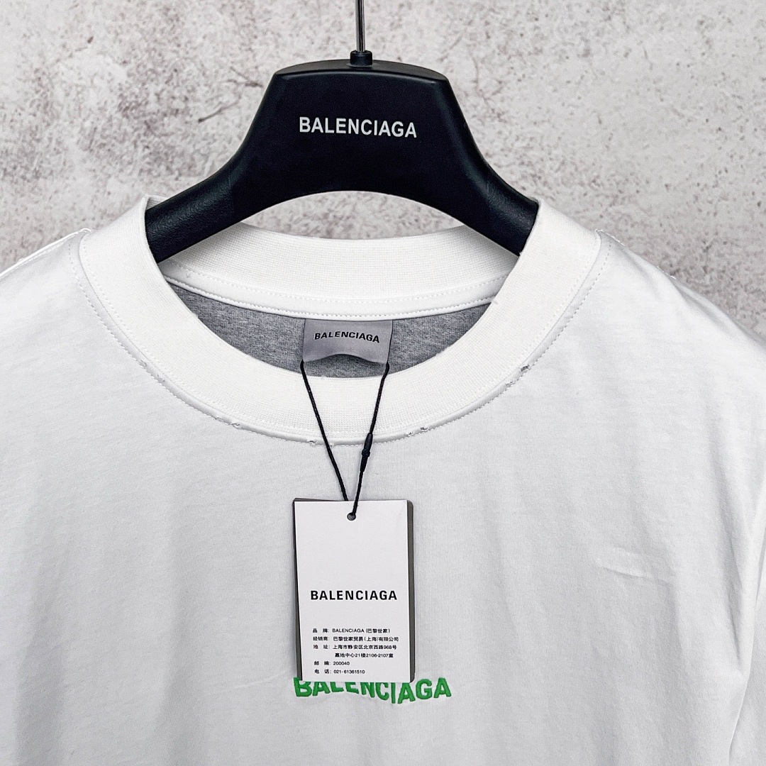 Balenciaga 5326−24L - Image 4