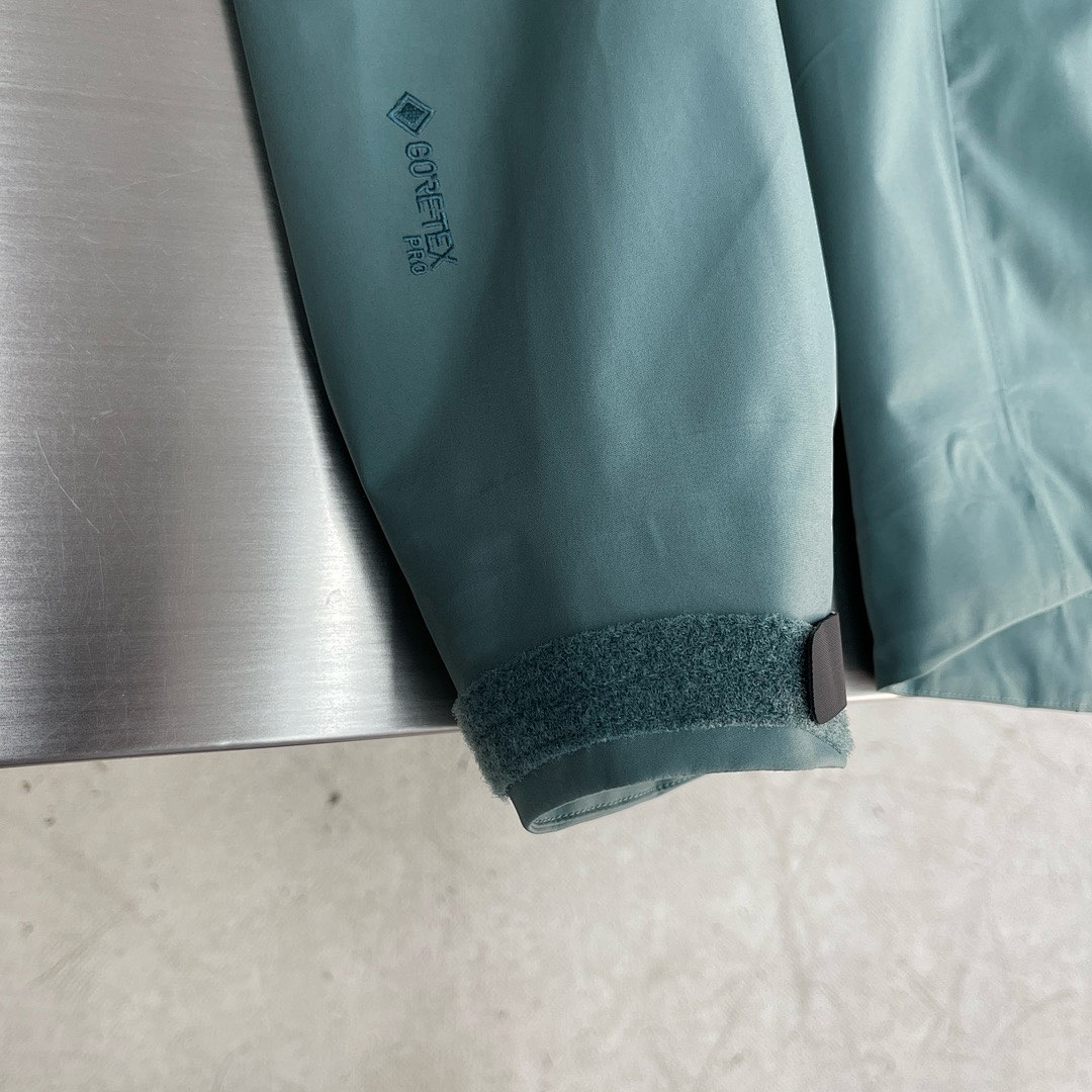 Arc'teryx — - Image 27