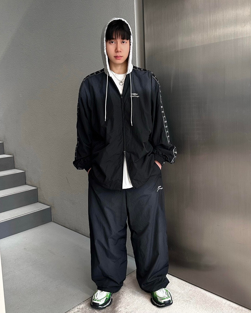 Balenciaga 6893-60L - Image 3