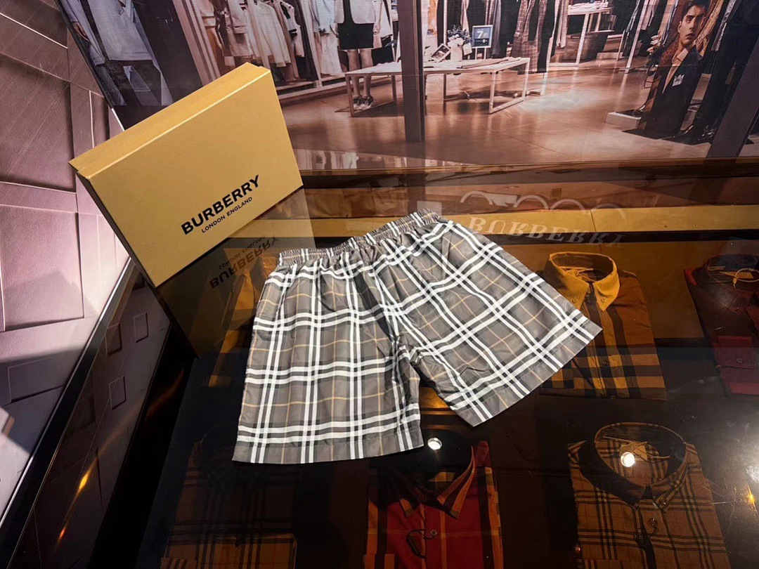 Burberry L68B039-65L - Image 12