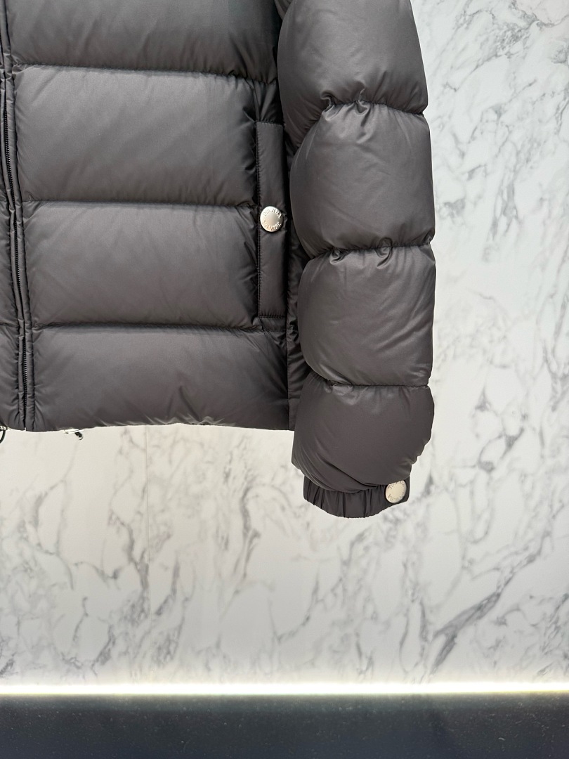 Prada 3030-83L - Image 9