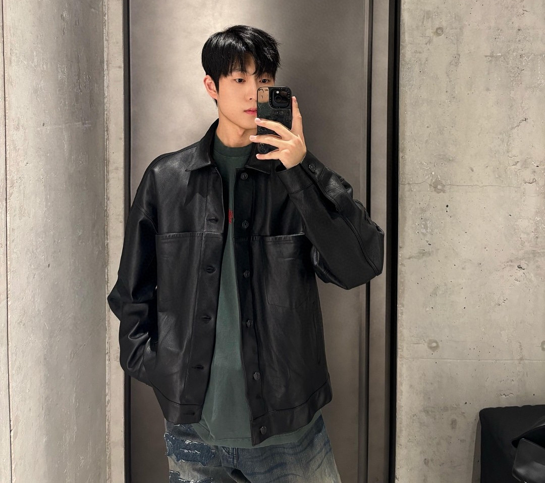 Balenciaga 6660-60L - Image 4