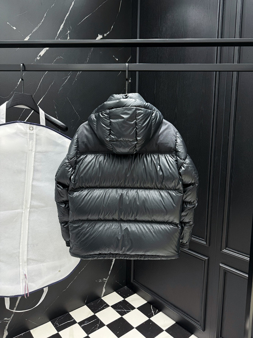 Burberry . 59650−92L - Image 8