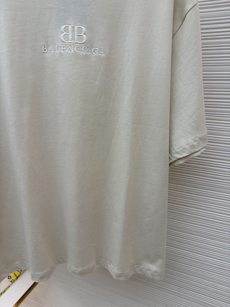 Balenciaga 52100−51L - Image 11
