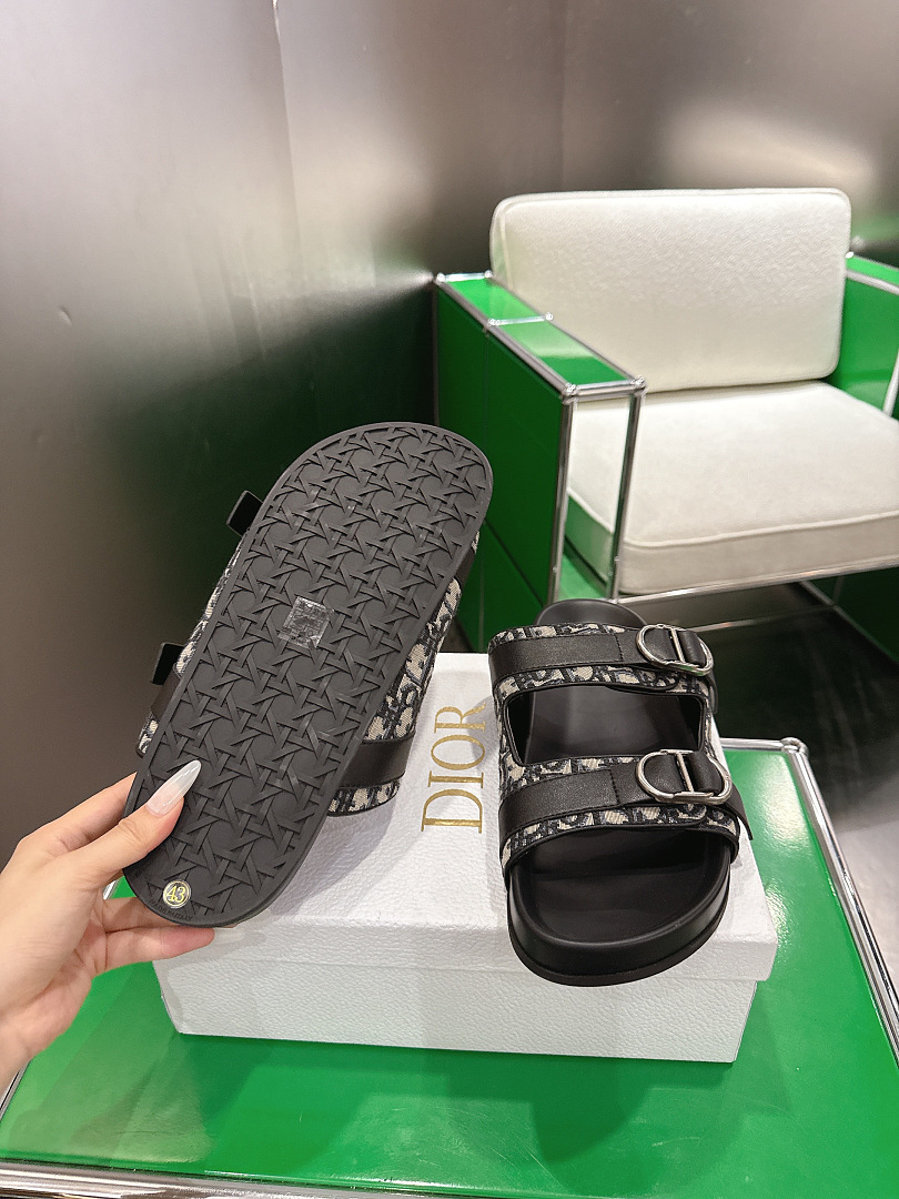 Dior 504−28L - Image 19