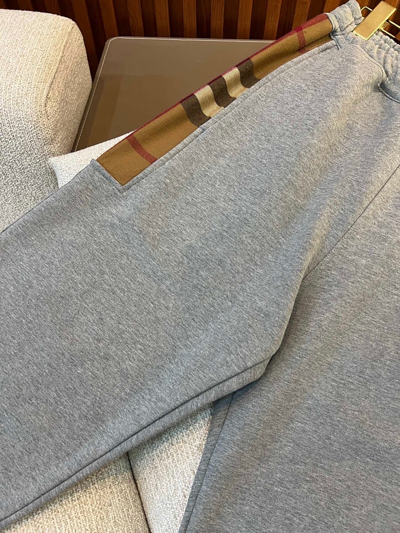 Burberry –6B026-65L - Image 23