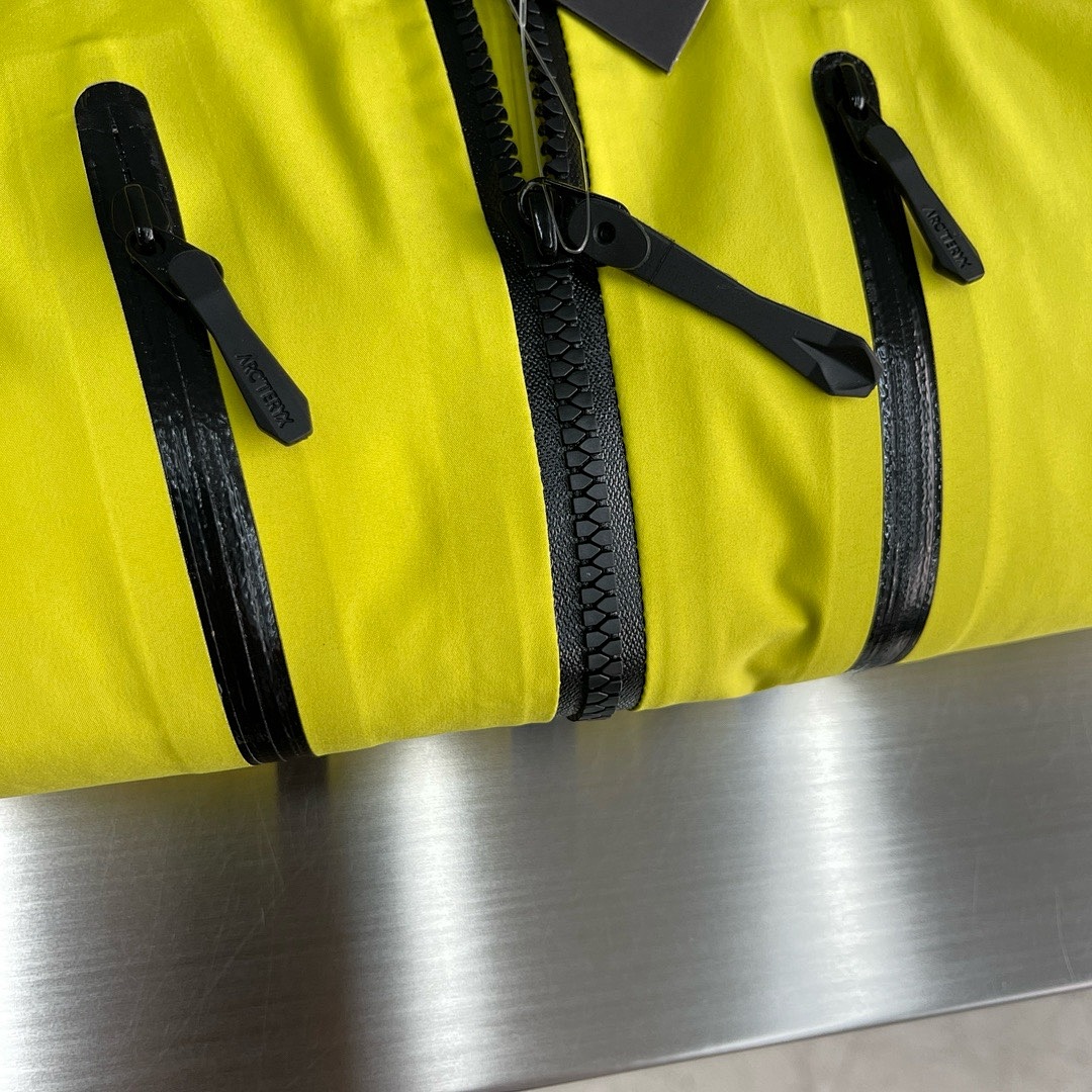 Arc'teryx — - Image 5