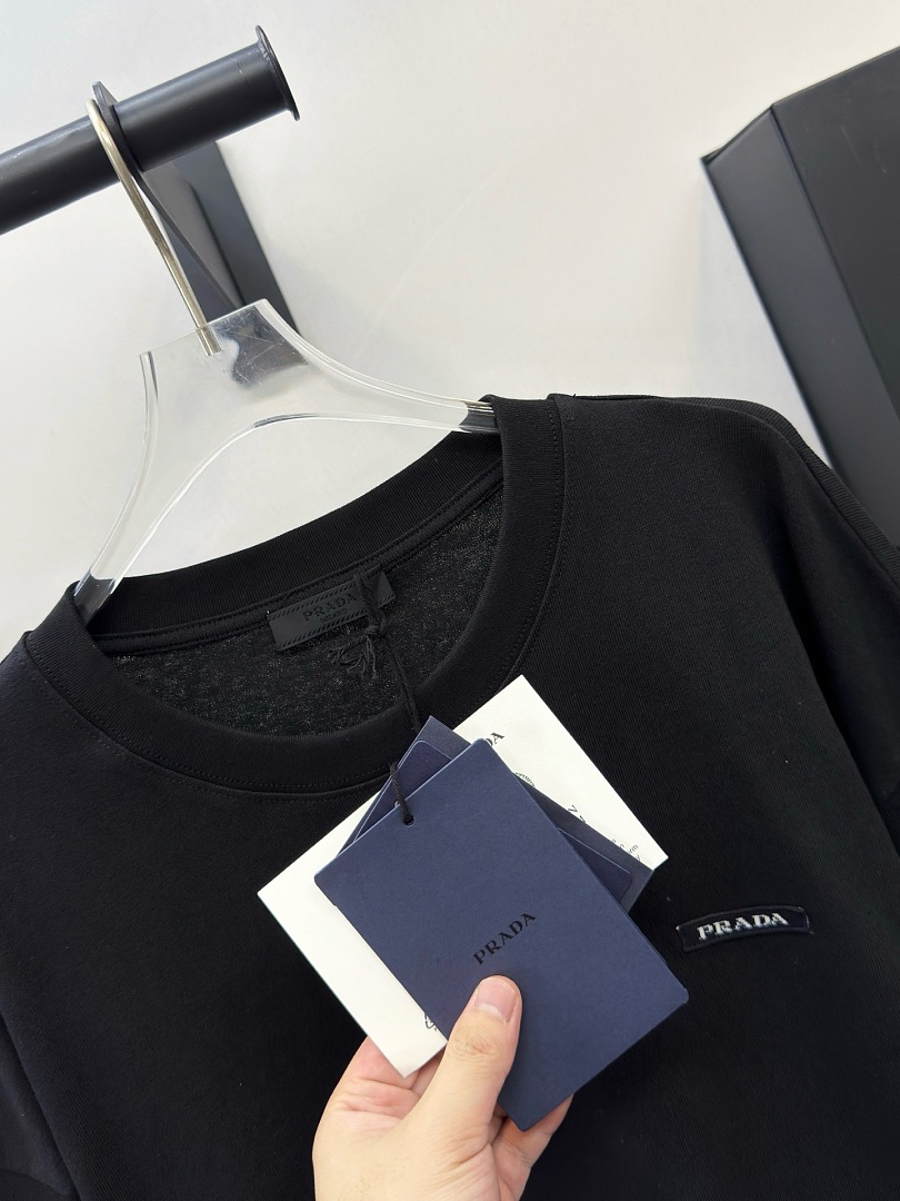 Prada 307-3L - Image 22
