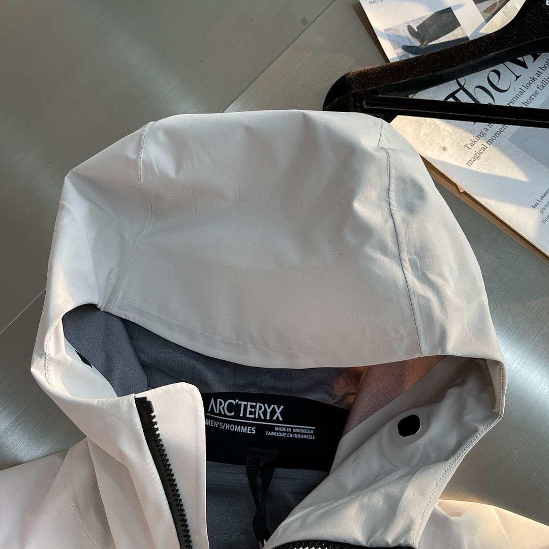 Arc'teryx — - Image 33