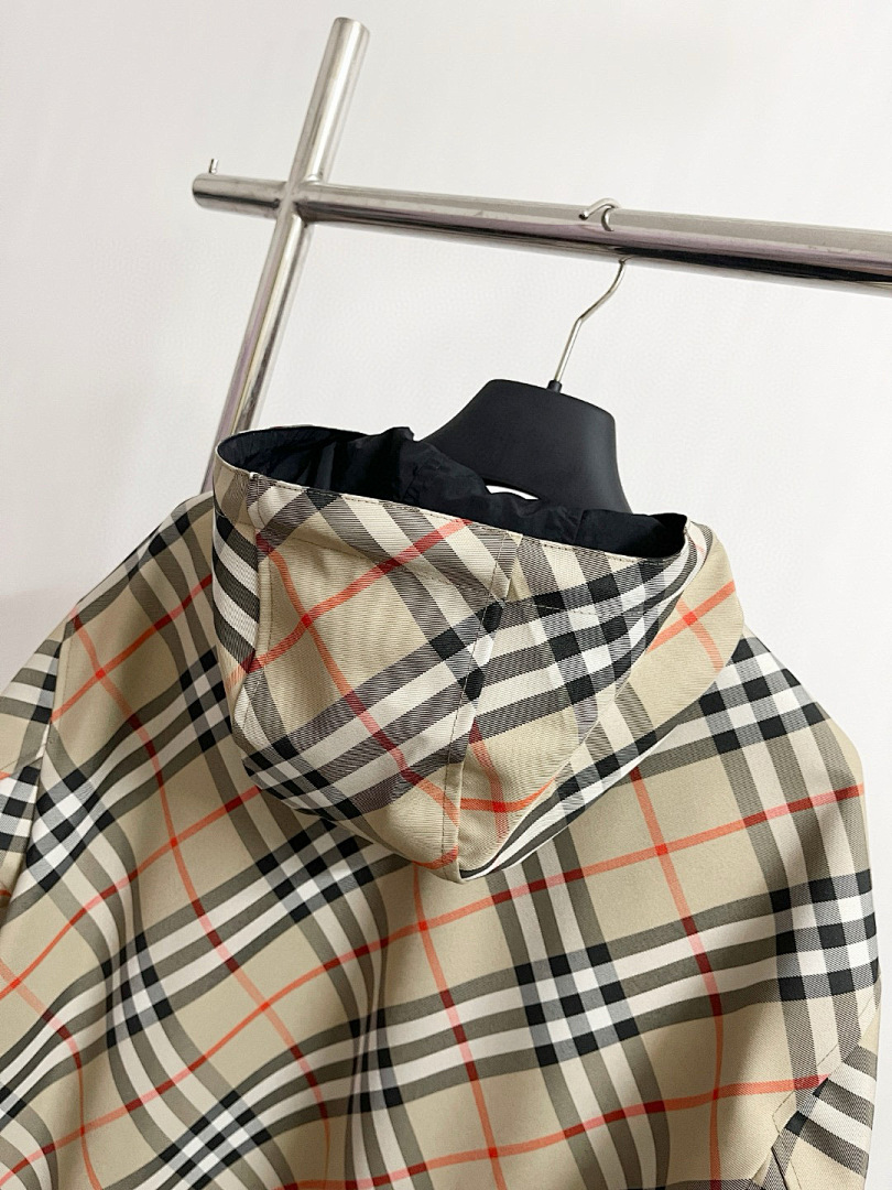 Burberry 6C052-61L - Image 11