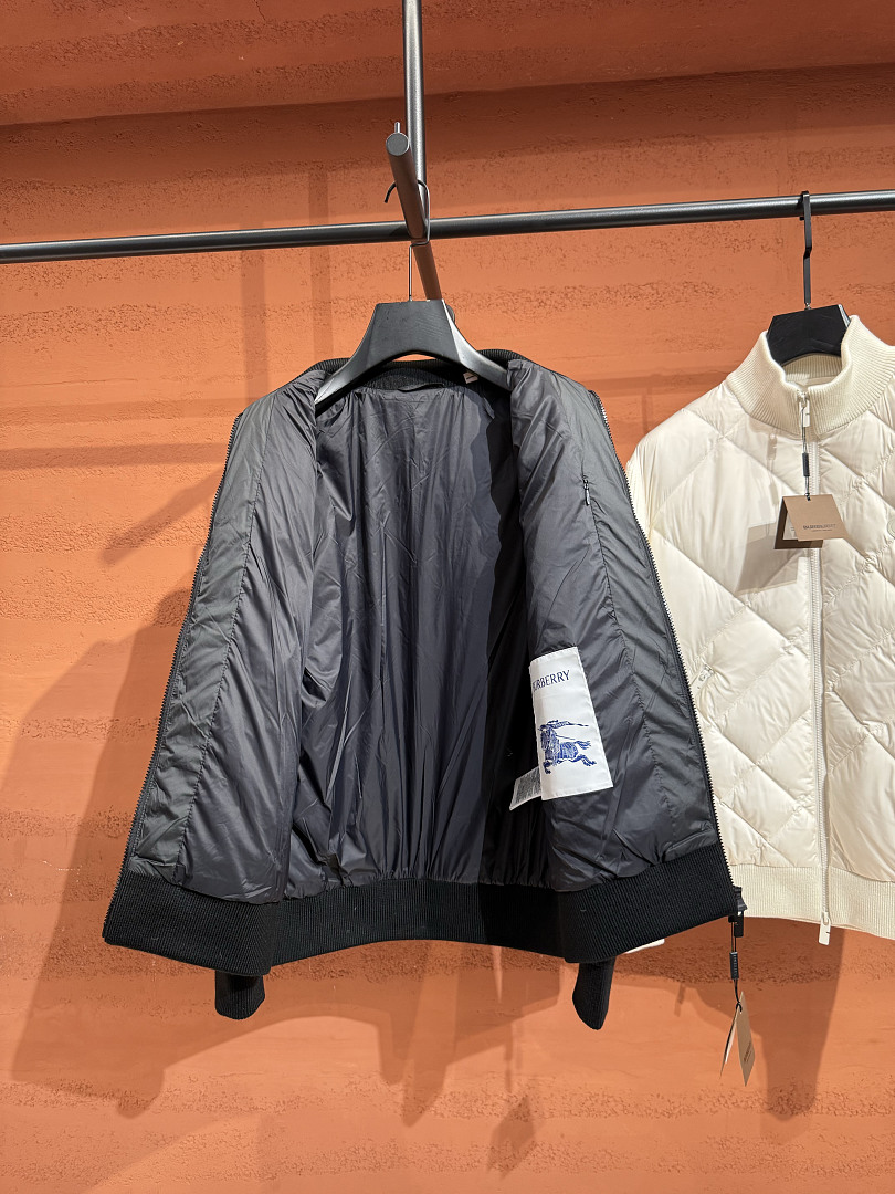 Burberry 3306-86L - Image 17