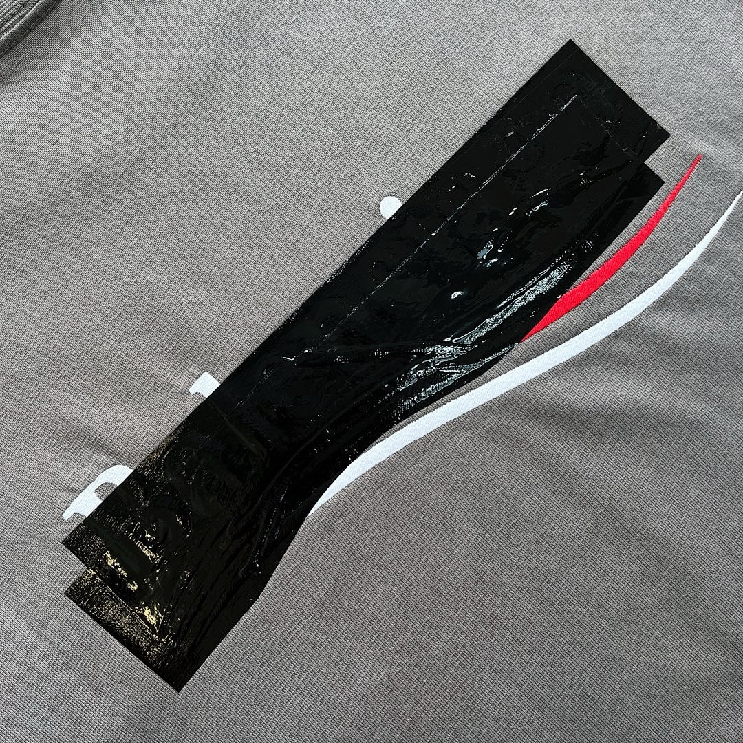 Balenciaga Yuan Gum Short Sleeve - Image 4