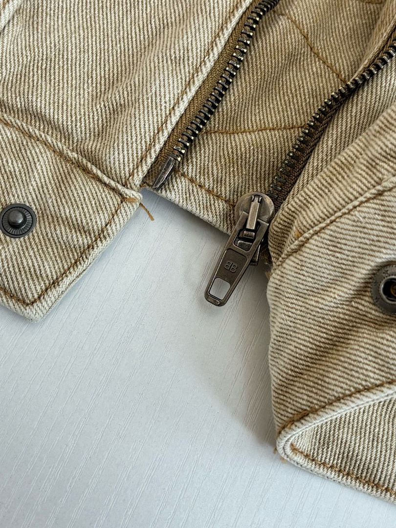 Balenciaga 68041-64L - Image 10