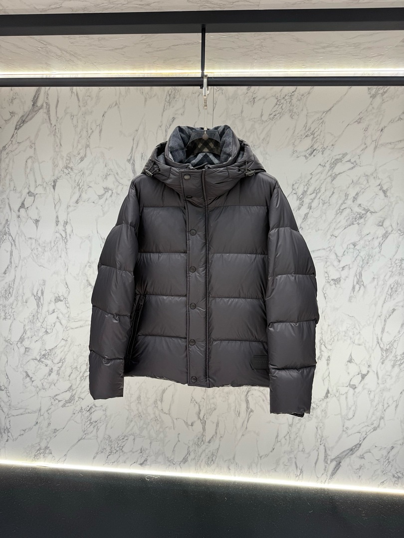 Burberry 38078-83L - Image 6