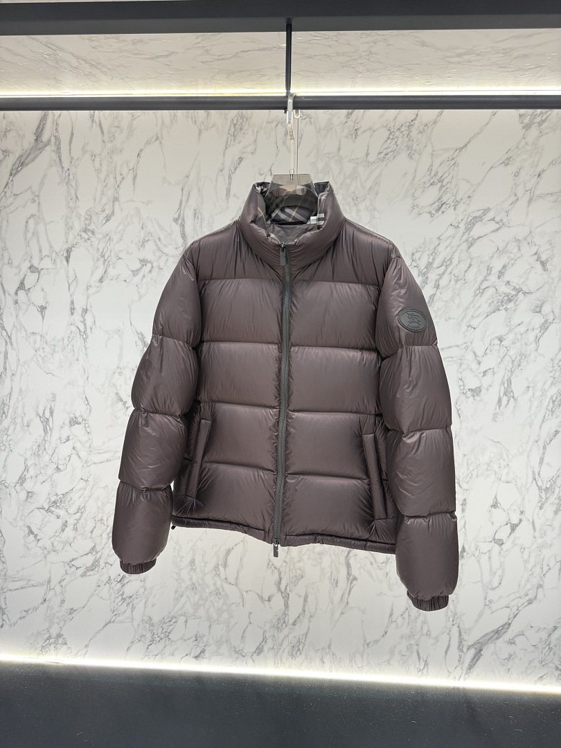 Burberry 68278-37L - Image 7
