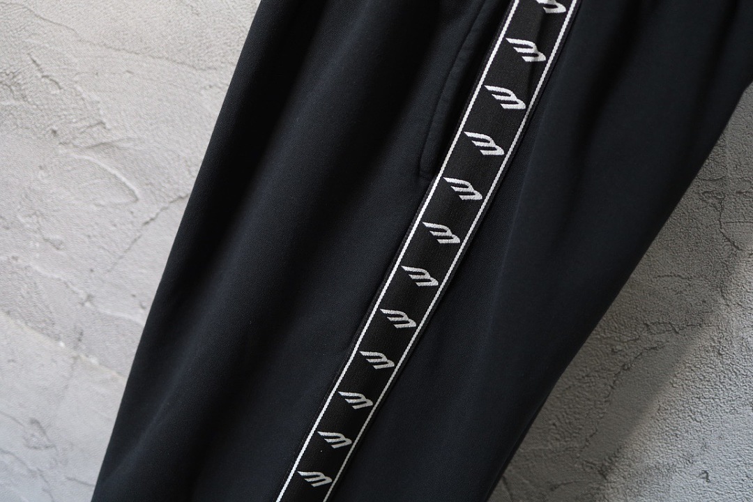 Balenciaga 5A046-25L - Image 18