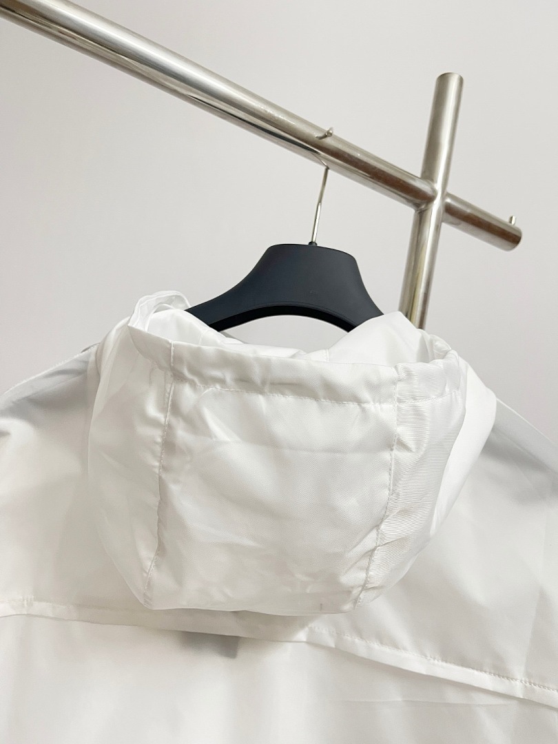Prada 6888-60L - Image 30