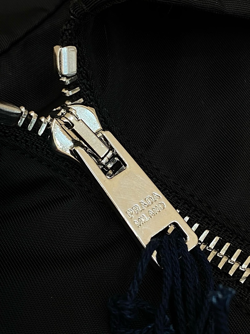 Prada 37008-8L - Image 12