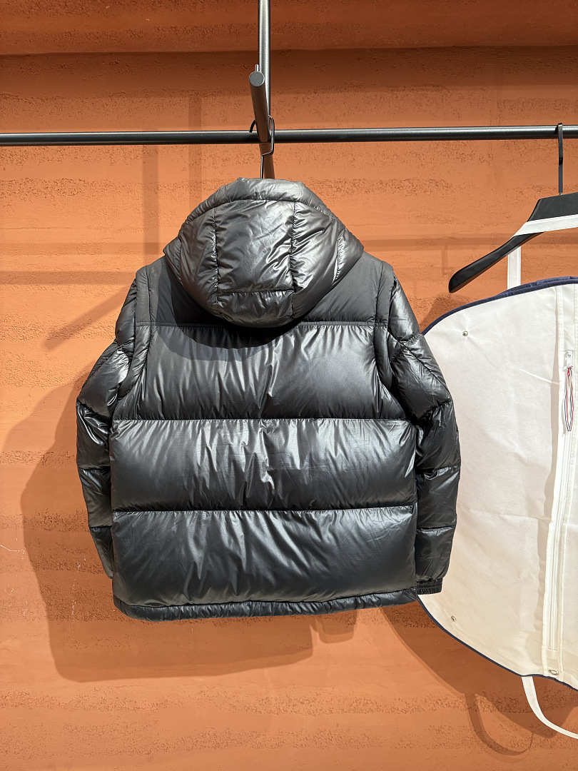 Burberry 68679-37L - Image 9
