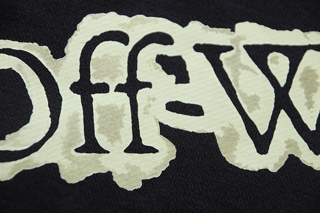 Off-White . - Image 8