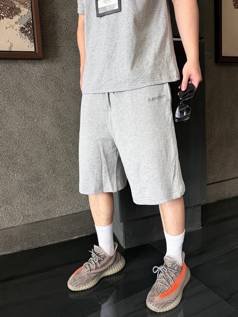 Balenciaga 526178−51L - Image 25