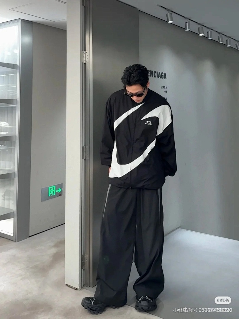 Balenciaga 3051-2L - Image 3