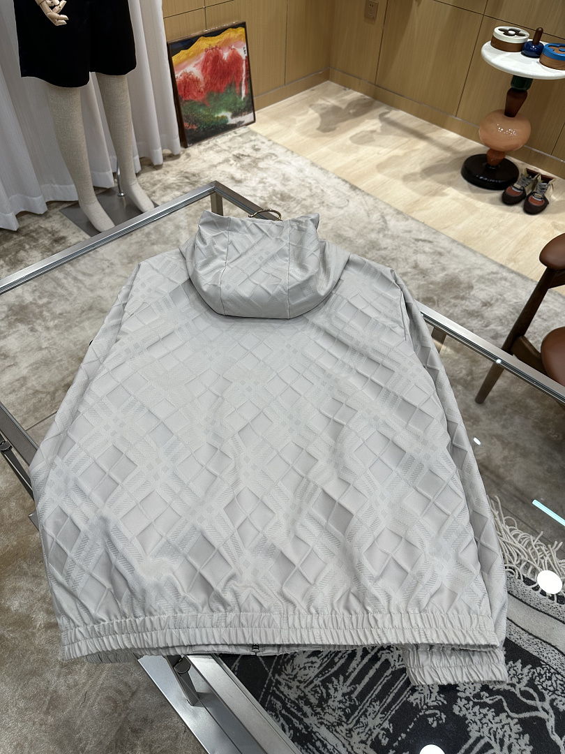 Burberry 5153−8L - Image 10