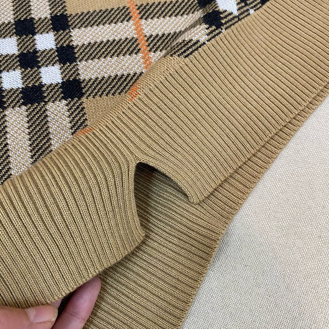 Burberry 36712-8L - Image 5