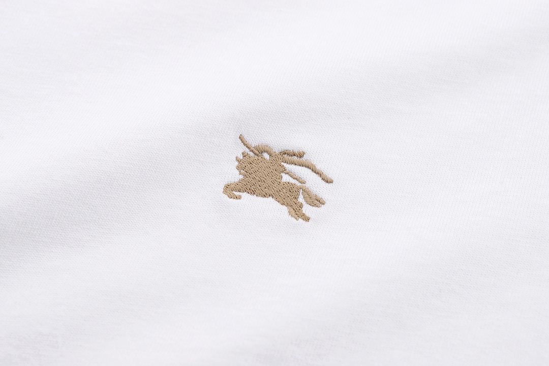 Burberry 526213−51L - Image 21