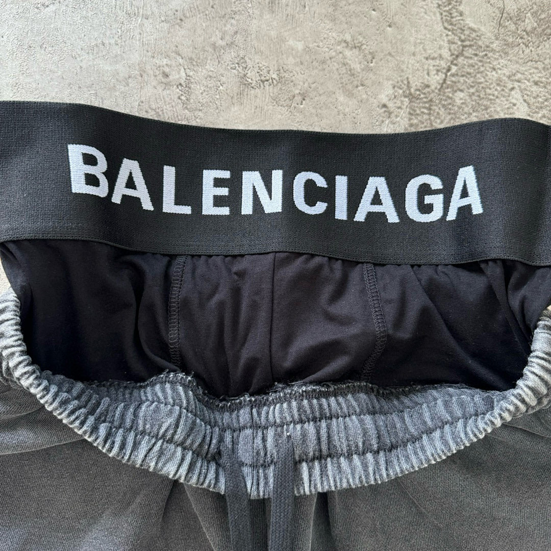 Balenciaga 5DD005−25L - Image 15