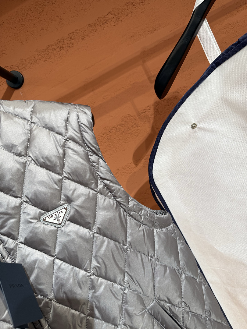 Prada 3211-86L - Image 32