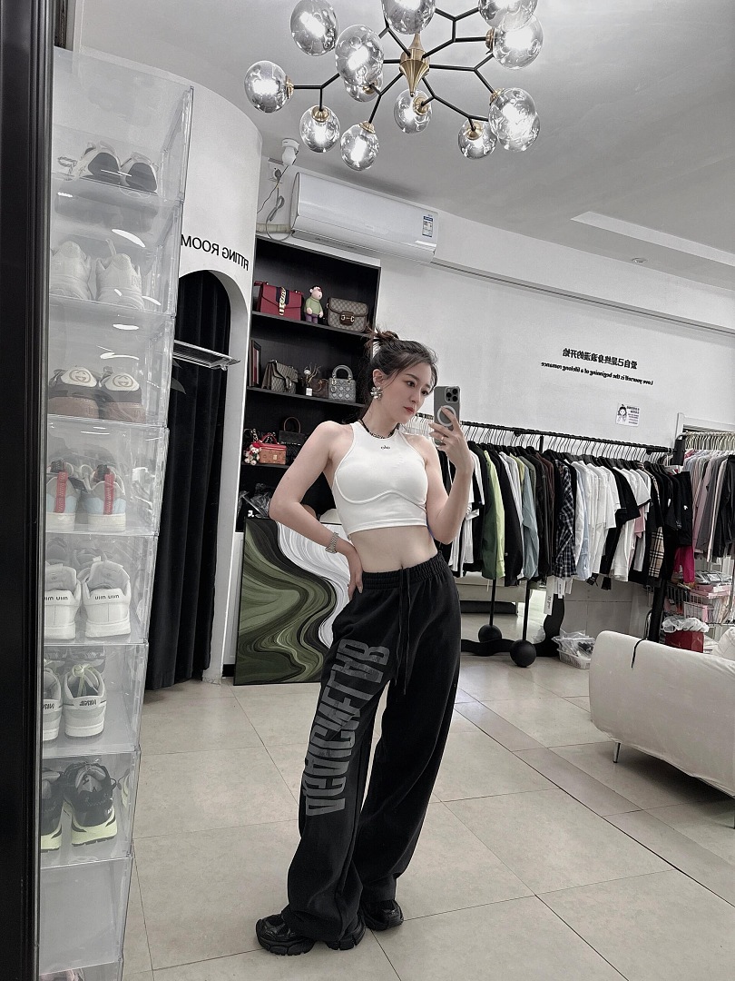 Balenciaga 52069−51L - Image 5