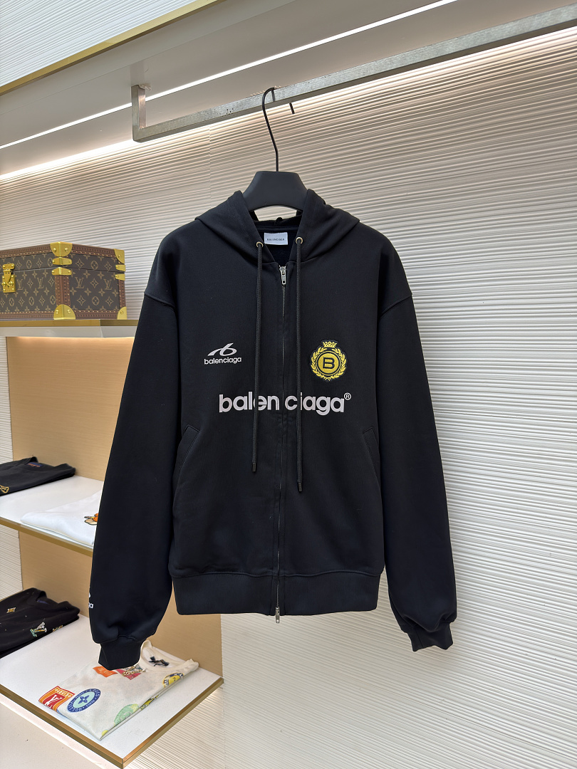 Balenciaga 5134−8L - Image 11