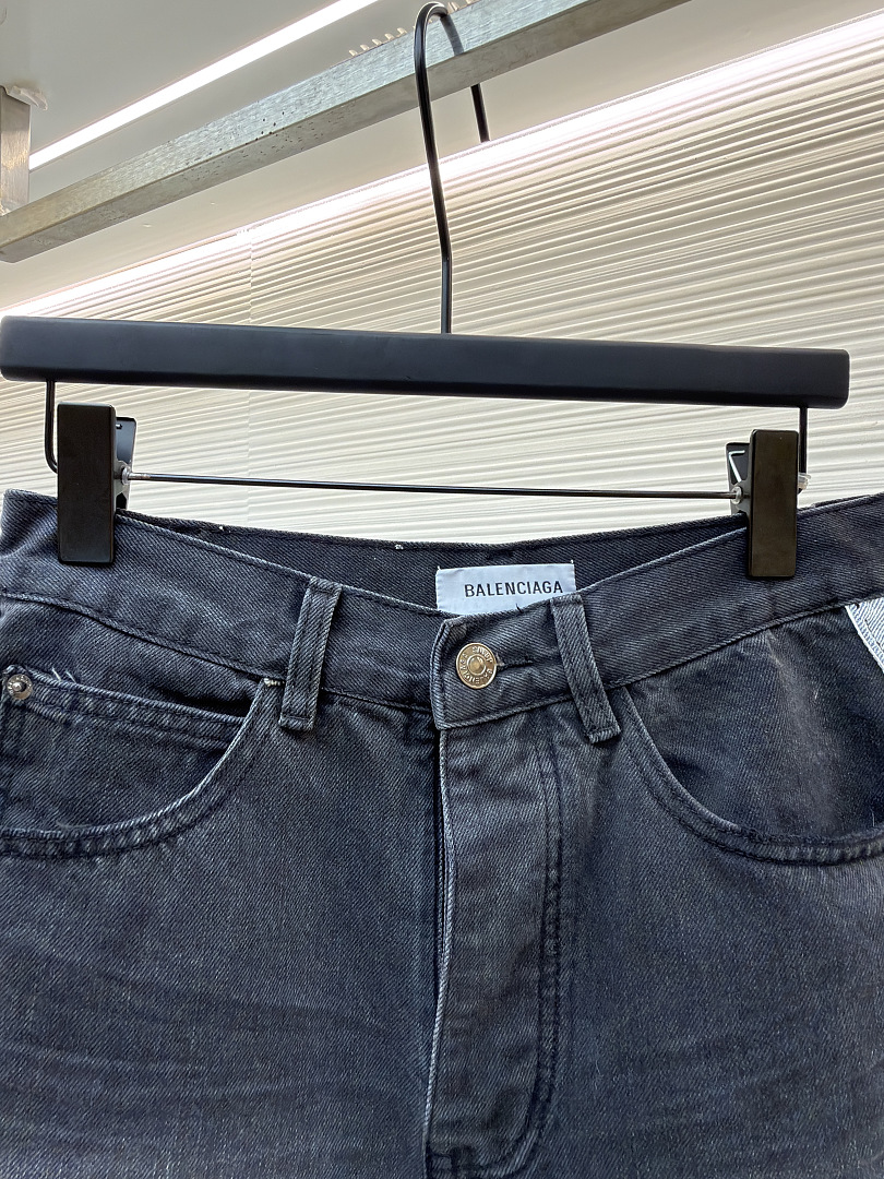 Balenciaga 3113-41L - Image 5