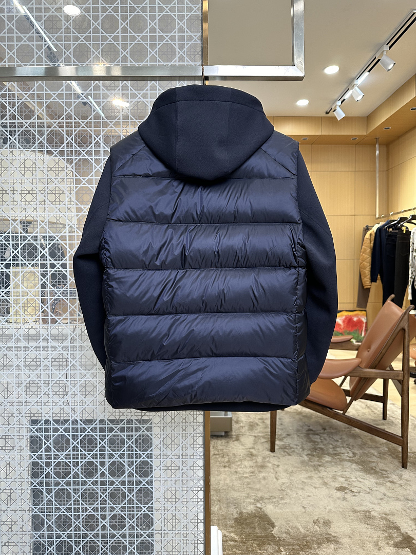 Prada 5206−8L - Image 21