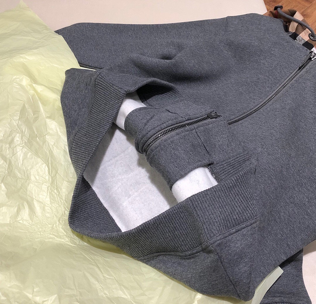 Burberry Yuan — - Image 6