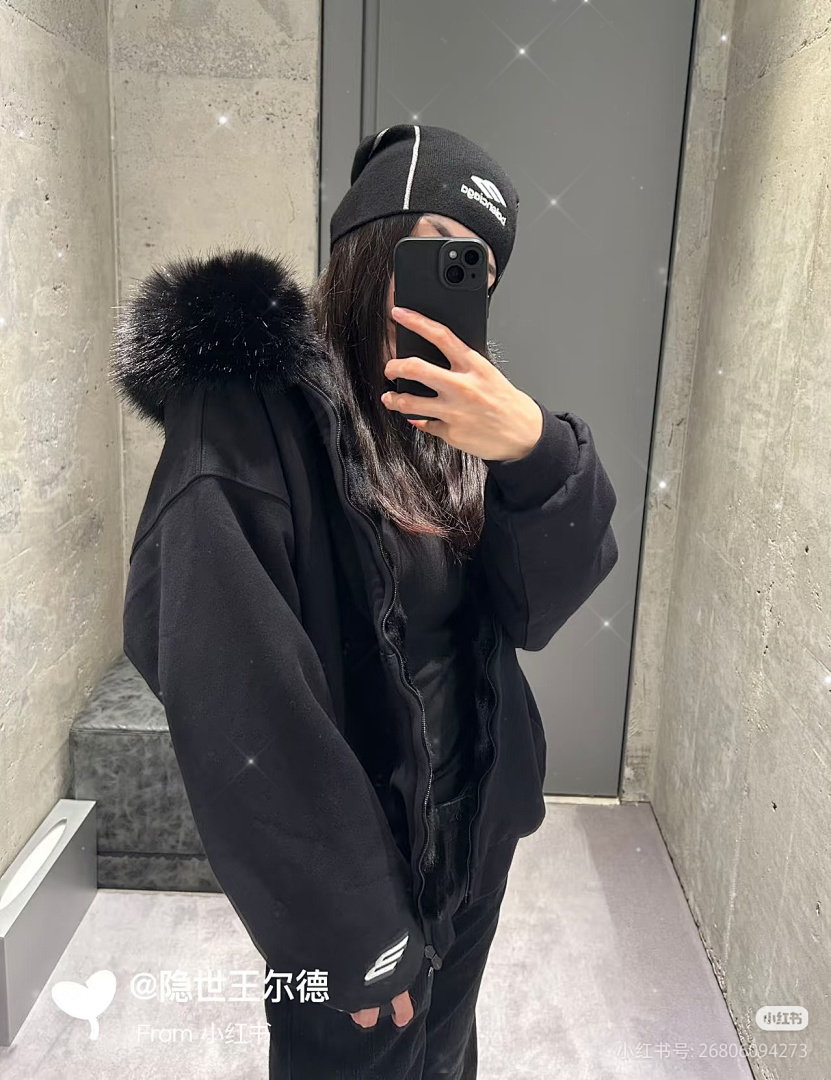 Balenciaga 68039-64L - Image 4