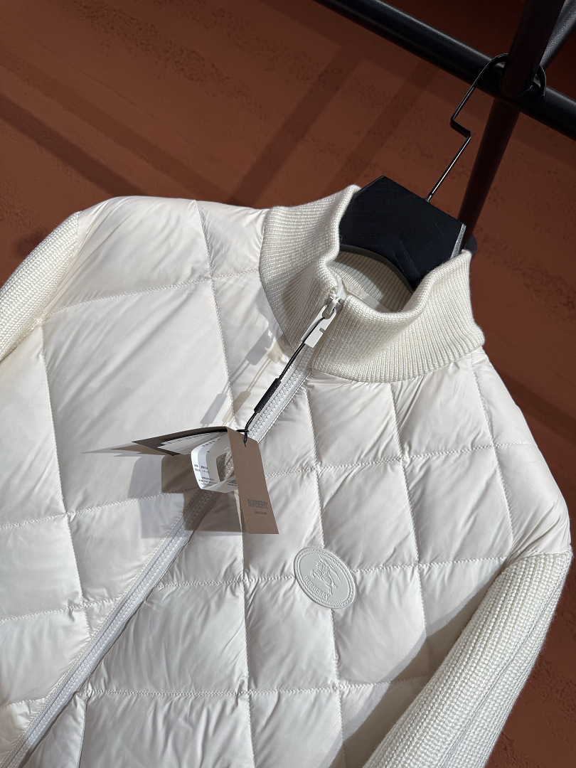Burberry 3306-86L - Image 29