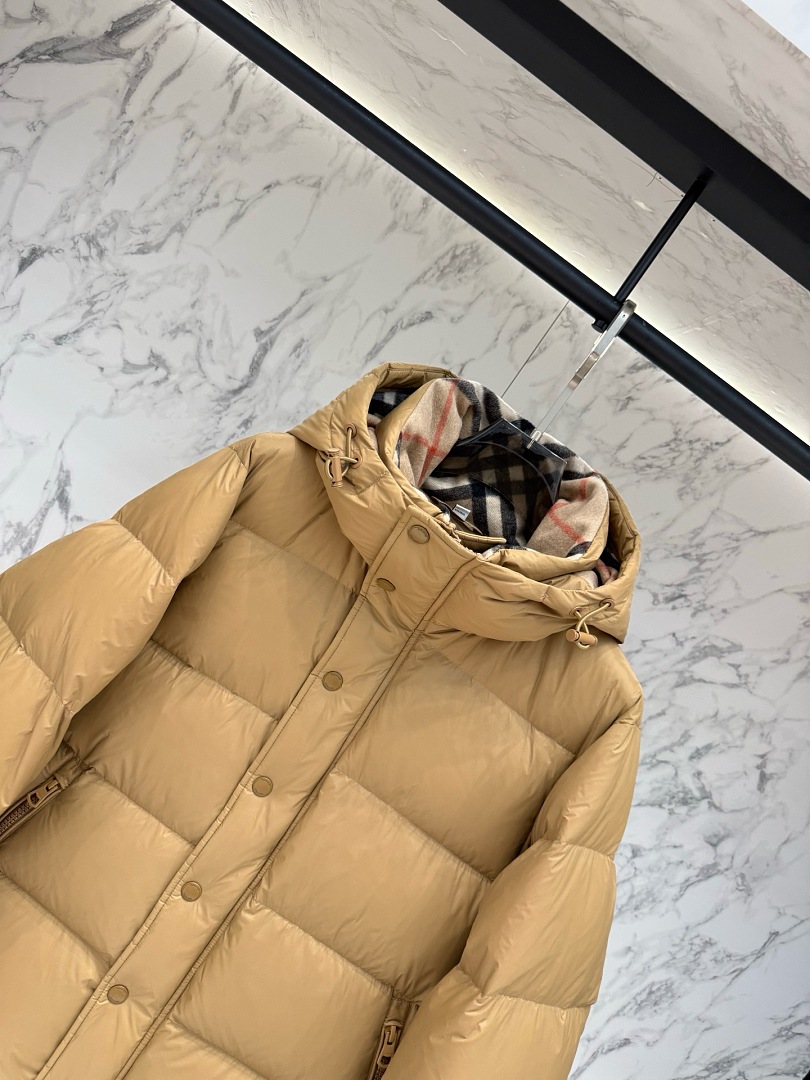 Burberry 38078-83L - Image 13