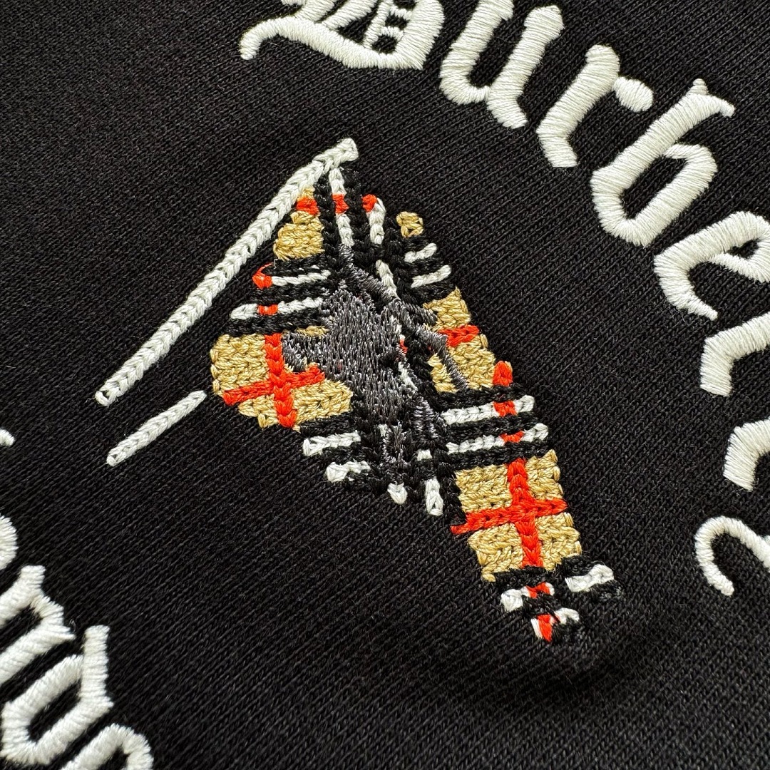 Burberry 326098-5L - Image 9