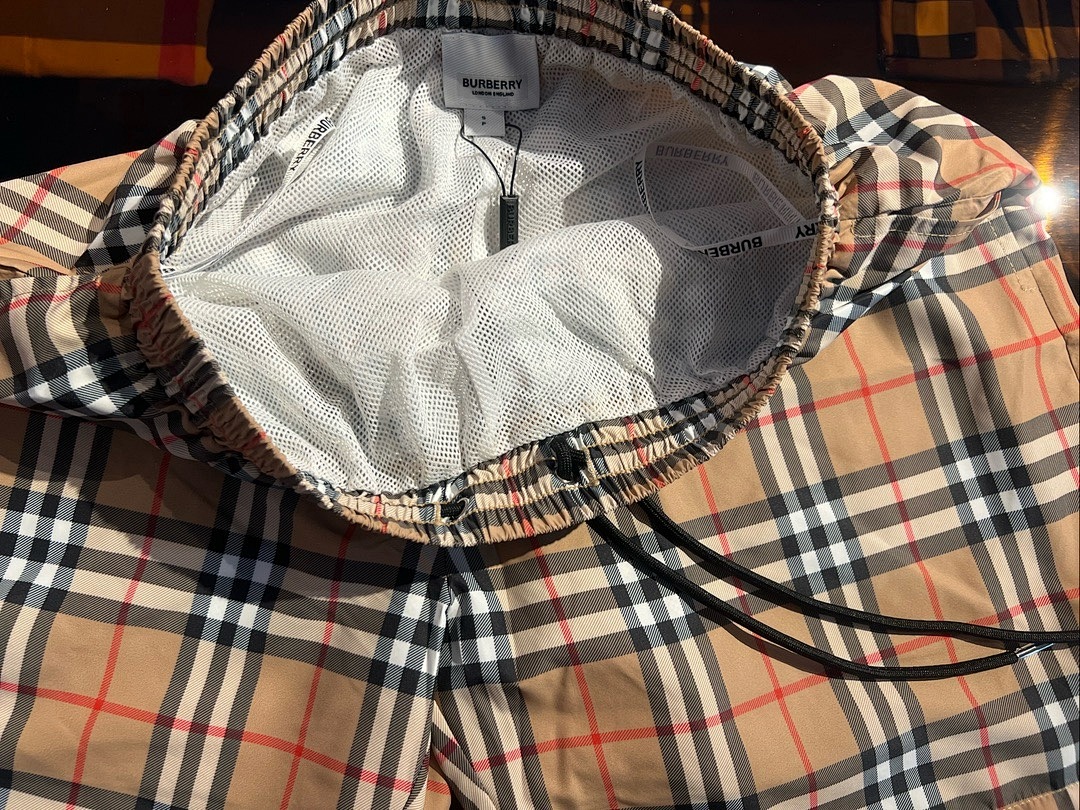 Burberry L68B039-65L - Image 22