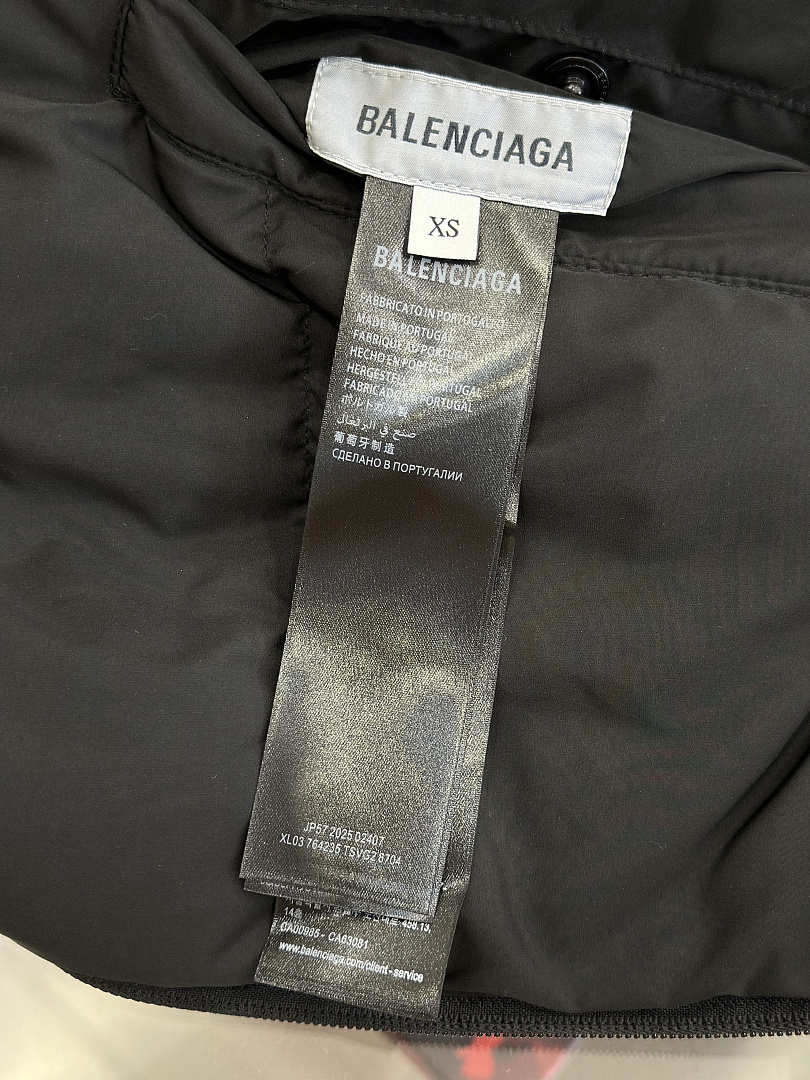 Balenciaga 3098-41L - Image 15
