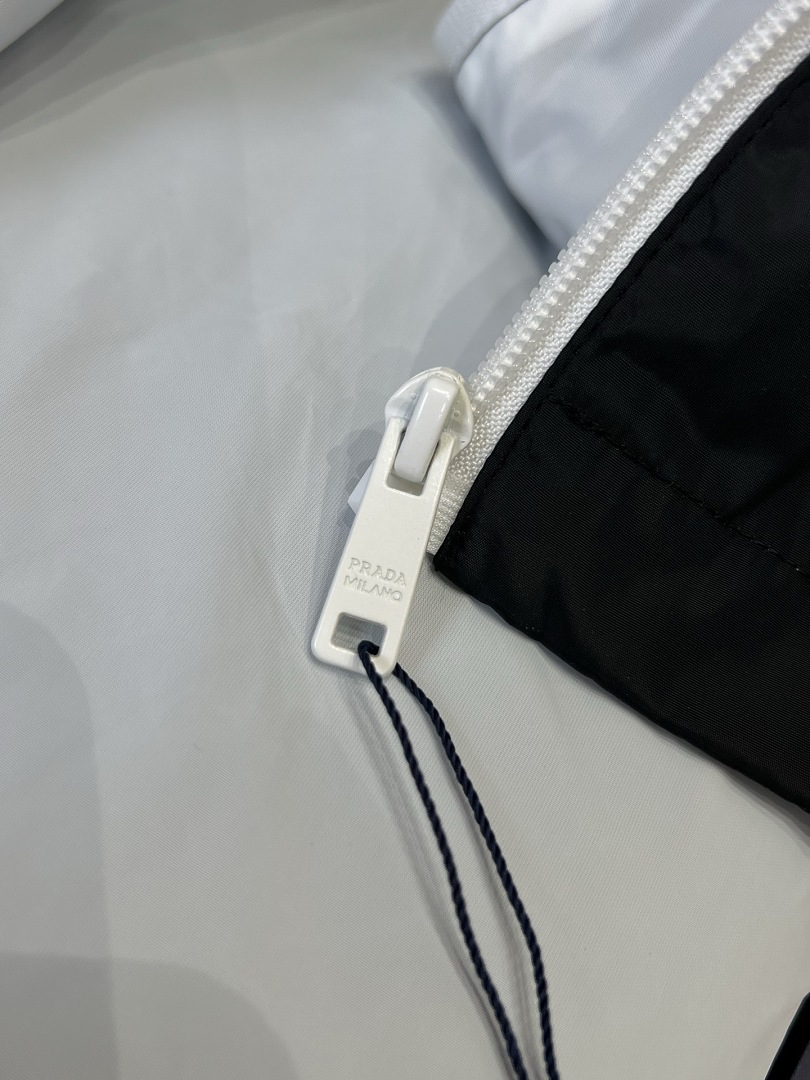 Prada 58842-8L - Image 7