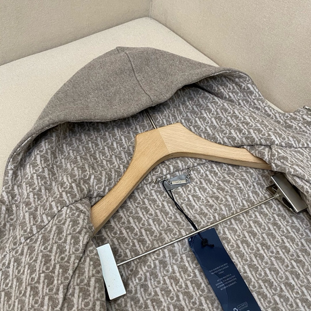 Dior 39745-8L - Image 26