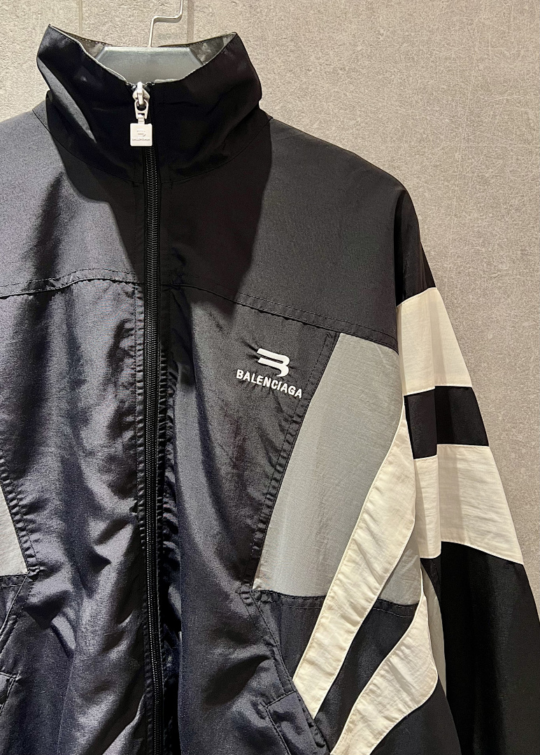Balenciaga 3010-53L - Image 19